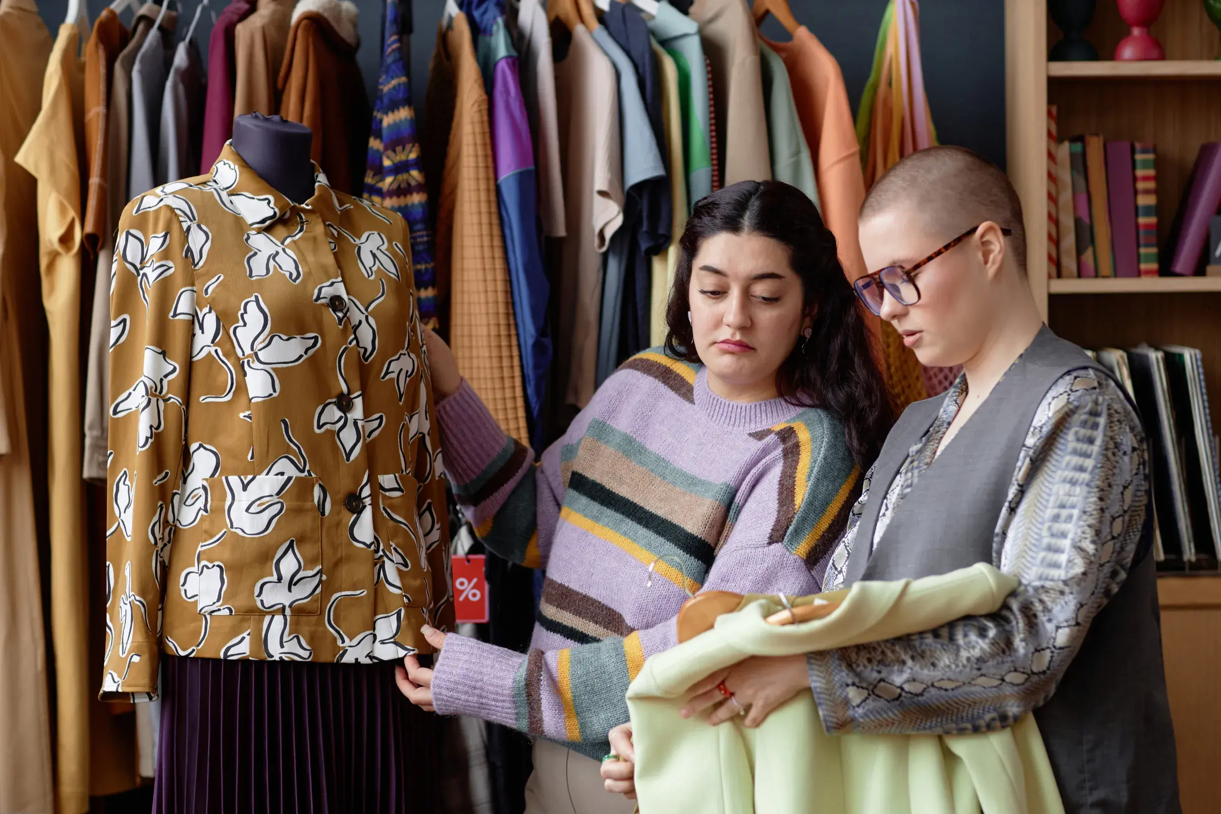 two females with mannequin